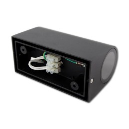 Découvrez notre incroyable Applique murale Luna: éclairage extérieur haut de gamme pour sublimer votre jardin !