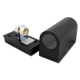 Découvrez notre incroyable Applique murale Luna: éclairage extérieur haut de gamme pour sublimer votre jardin !