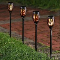 Éclairez votre jardin avec la magie solaire - Lampe torche feu à Led pour une ambiance enflammée!